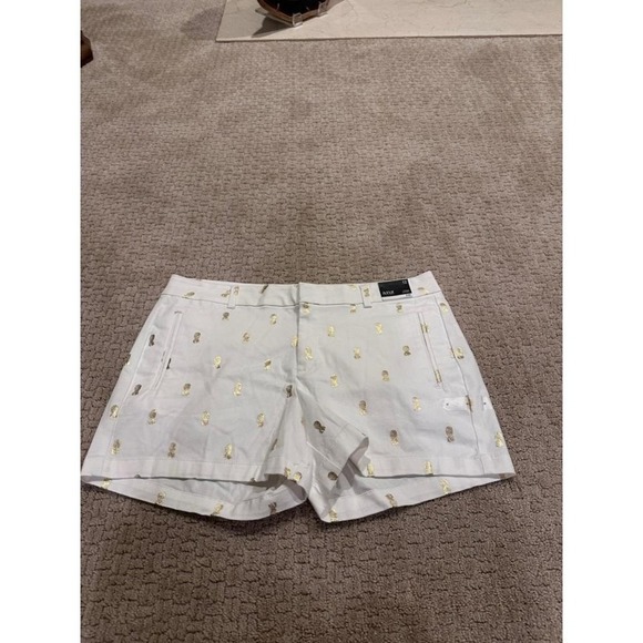 New ANA Approach Women's Twill Shorts Size 12 White Gold Pineapple Print $30 - Picture 1 of 7